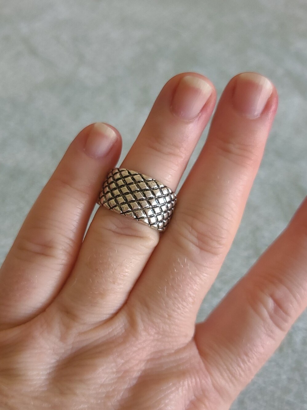 Silver Snake-Shaped Reptile Ring Accessory - Picture 11 of 11